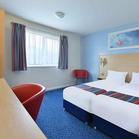 Travelodge Buckingham Habitación foto